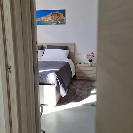 Byron 3* La Spezia